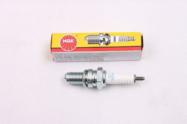 GSMOON XINYUE 260CC ATV BUGGY SPARE PARTS /SPARK PLUG